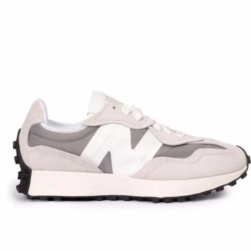 New Balance 327